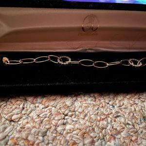 Nikolas gold bracelet